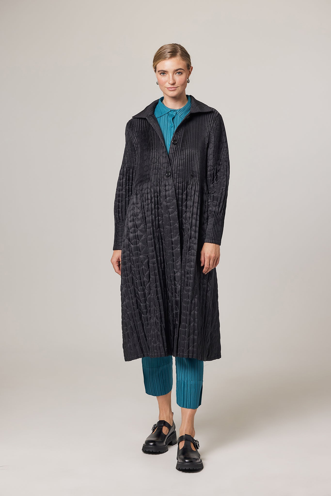 Black Plisse Quilted Jacket - Image 3