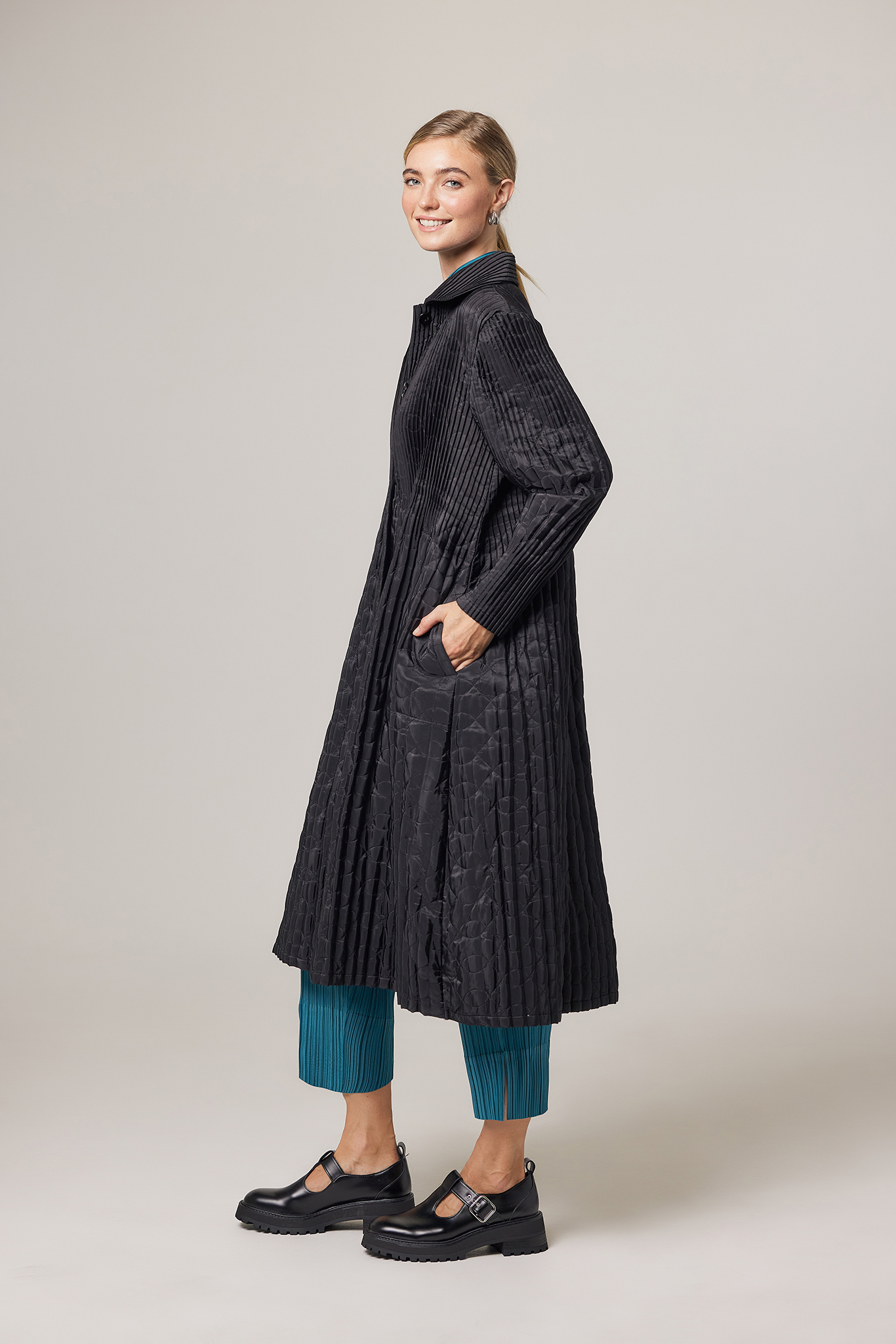 Black Plisse Quilted Jacket - Image 6